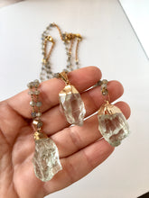 Incărcați imaginea în vizualizatorul Galeriei, Lanțisor alama rozariu cu labradorite si pandantiv cu Prasiolit (ametist verde)