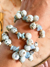 Incărcați imaginea în vizualizatorul Galeriei, Bratara Lollidot Play - Jasp Kiwi fatetate - Acvamarin - Roca vulcanica placate cu aur de 14K