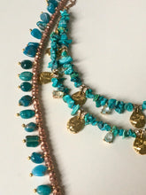 Incărcați imaginea în vizualizatorul Galeriei, GTL -Get The Look - Coliere cu Chipsuri pietre de Turcoaz - si banuti placati cu aur de 24k | Strasuri | Colier cu Apatite si Pandantiv Agata