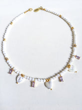 Incărcați imaginea în vizualizatorul Galeriei, Colier cu inimioare de sidef scoica si strasuri roz, aqua blue, cherry pink