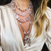 Incărcați imaginea în vizualizatorul Galeriei, GTL -Get The Look - Colier cu Cuart roz | Strasuri | Piatra Soarelui | Pandantiv Geoda