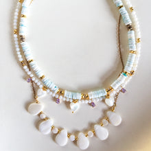 Incărcați imaginea în vizualizatorul Galeriei, Colier cu picaturi de sidef Scoica
