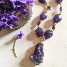 Incărcați imaginea în vizualizatorul Galeriei, Colier statement cu pietre naturale semipretioase | Ametist fatetat | Pandantiv Ametist Cluster