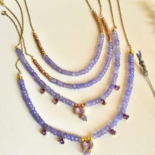 Incărcați imaginea în vizualizatorul Galeriei, colier lantisor cu piatra lunii mov fatetate