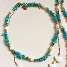 Incărcați imaginea în vizualizatorul Galeriei, Colier cu Turcoaz stabilizat albastru  | Pirite aurite si Perle de cultura