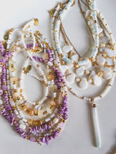 Incărcați imaginea în vizualizatorul Galeriei, Colier cu inimioare de sidef scoica si strasuri roz, aqua blue, cherry pink