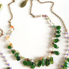 Incărcați imaginea în vizualizatorul Galeriei, Colier "Raindrops" cu Diopsid si lantisor din alama cu mix de pietre semipretioase