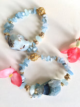 Incărcați imaginea în vizualizatorul Galeriei, Brațară Unicat cu Acvamarin - Aquamarin - Agata mare albastra - Roca Vulcanica